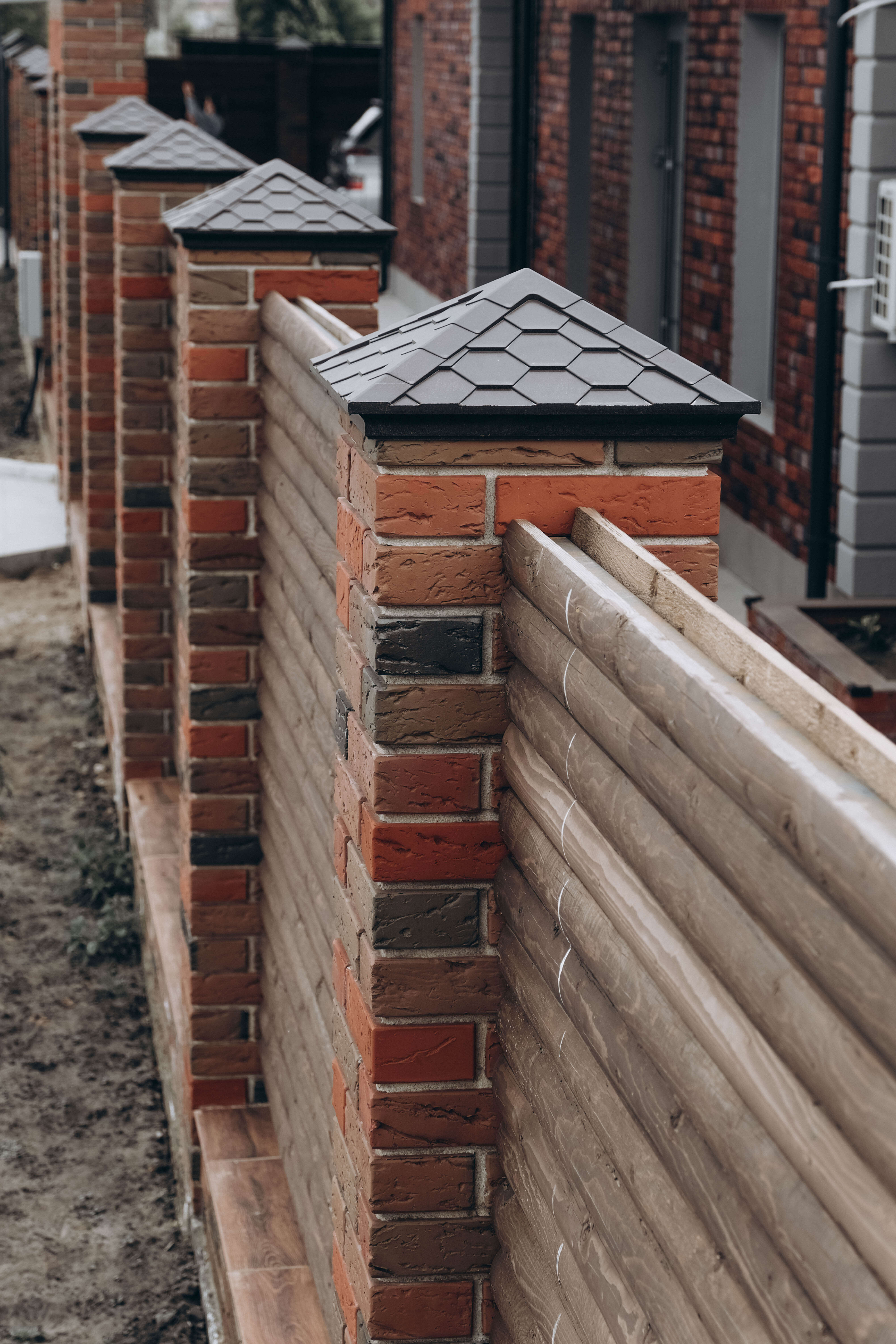 Колпак Zking Эверест Коричневый на столб 1.5х1.5 кирпича (390х390мм) в Омске фото